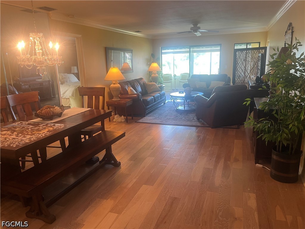 DiningArea