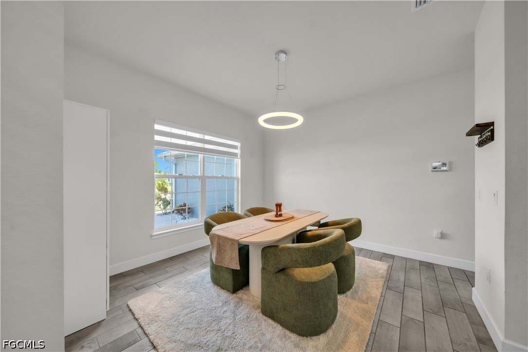 DiningArea
