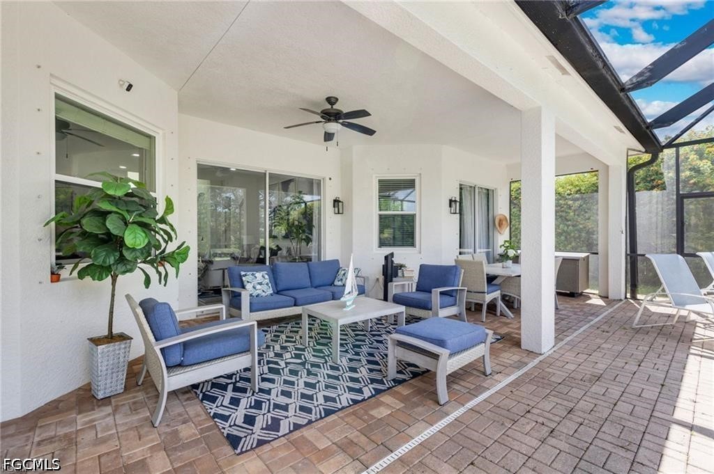 2991 20th, Naples, FL 34120
