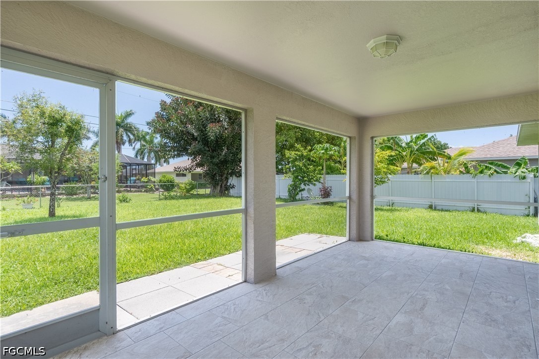 626 Retunda, Cape Coral, FL 33904