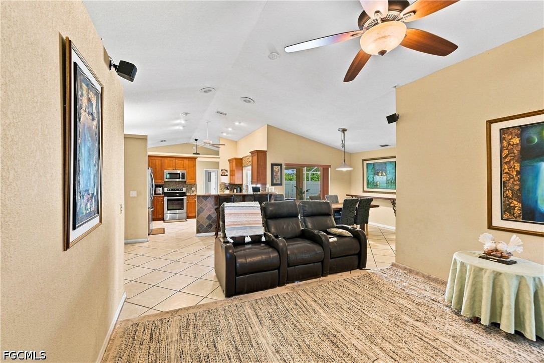1239 23rd, Cape Coral, FL 33990