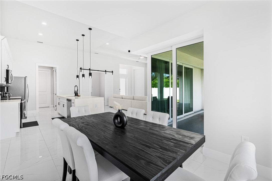 DiningArea