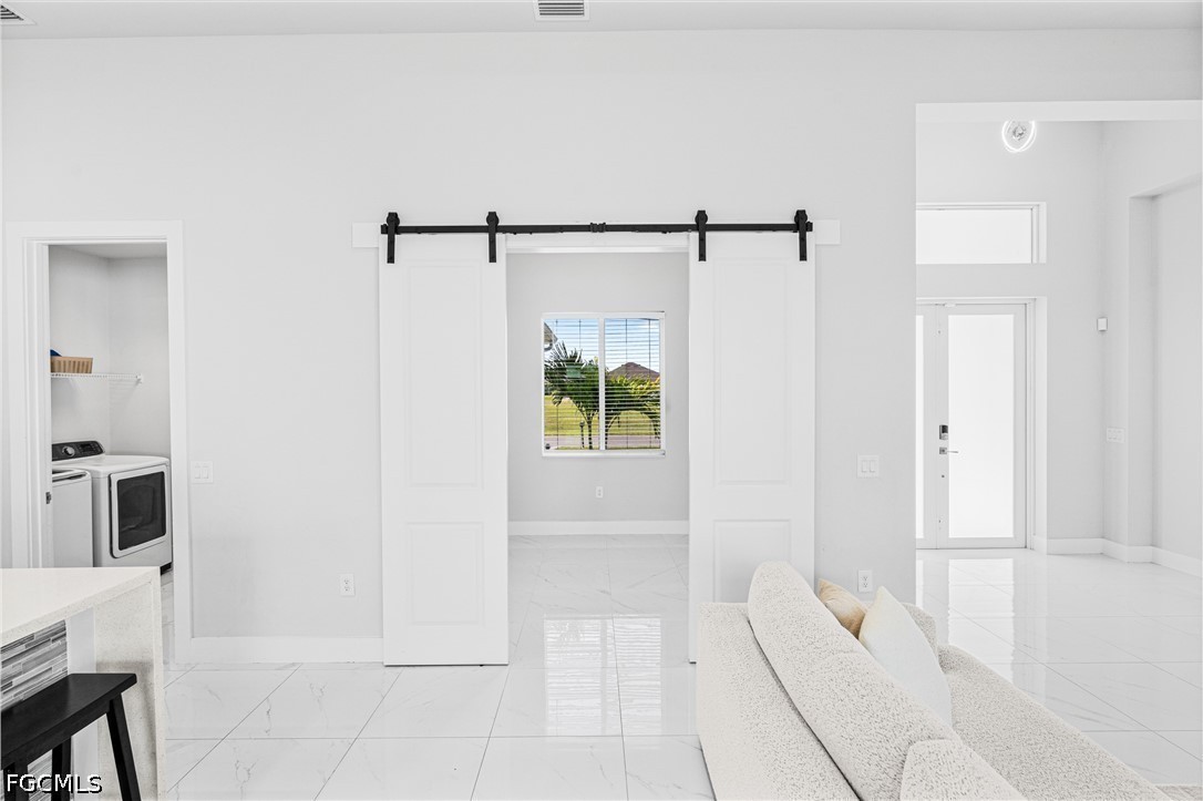 3305 1st, Cape Coral, FL 33993