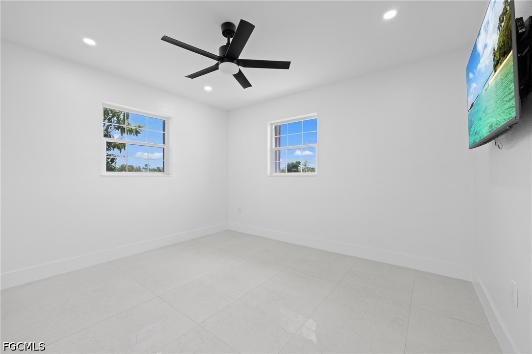 12065 Boat Shell, Matlacha Isles, FL 33991