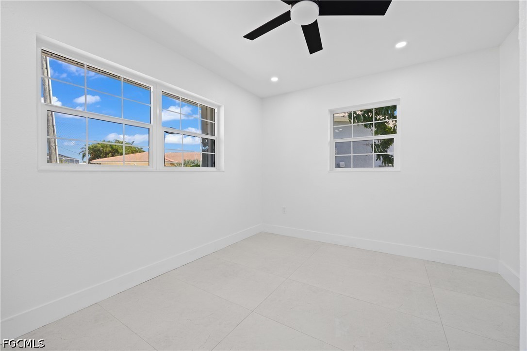 12065 Boat Shell, Matlacha Isles, FL 33991