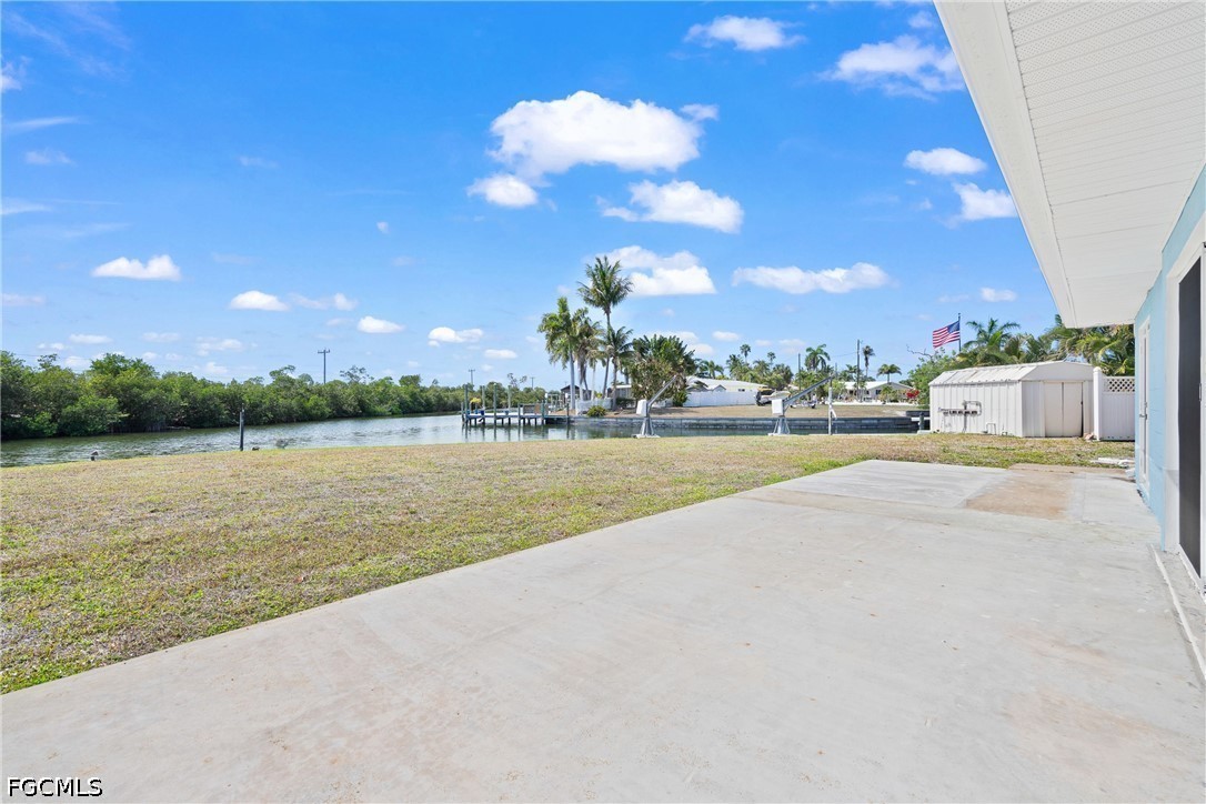 12065 Boat Shell, Matlacha Isles, FL 33991