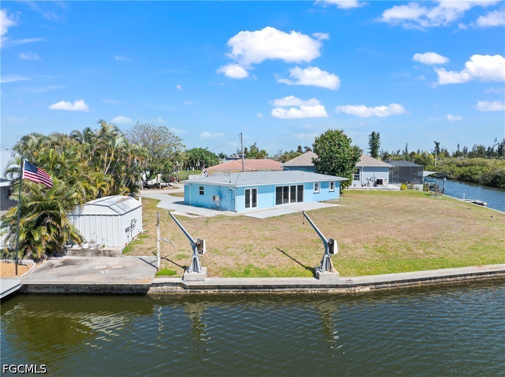 12065 Boat Shell, Matlacha Isles, FL 33991