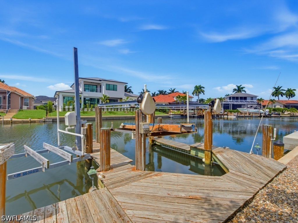 Dock