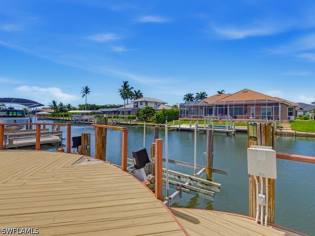 Dock