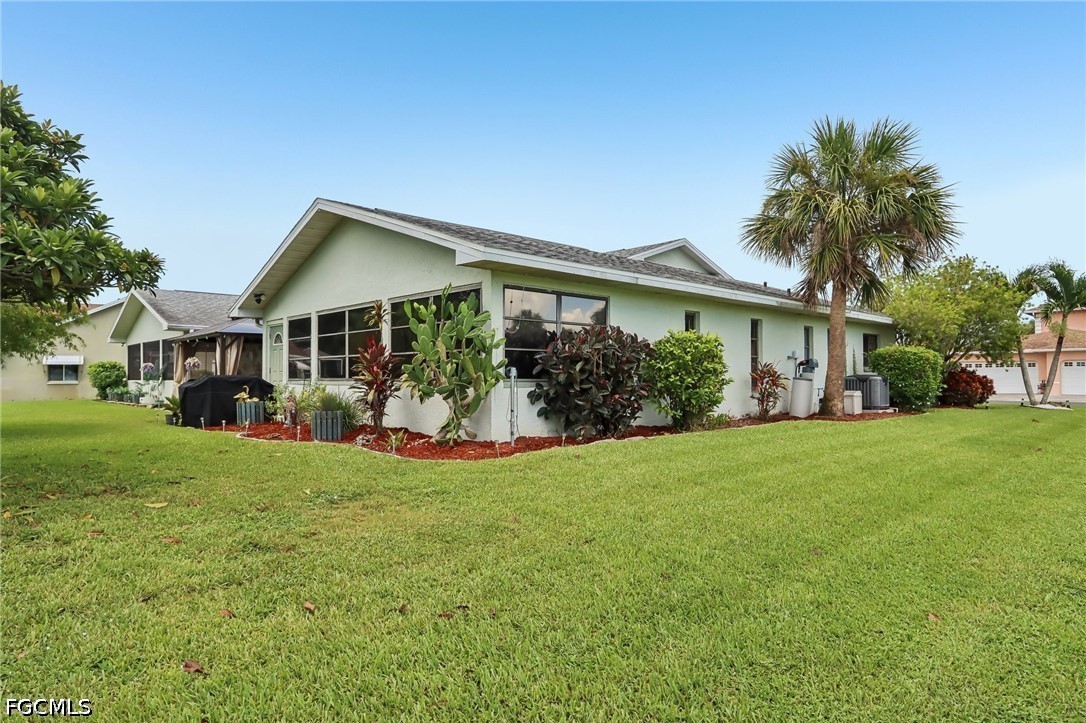 19906 Lake Vista, Lehigh Acres, FL 33936