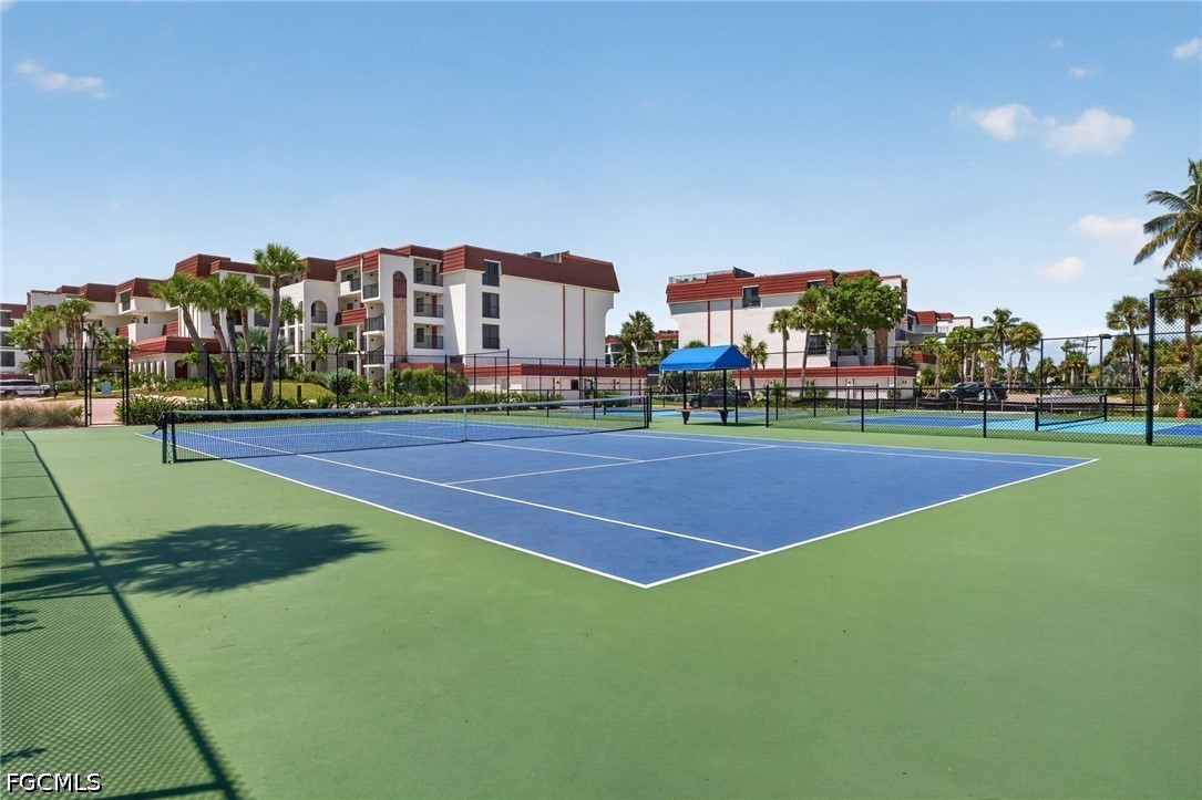 2445 Gulf Unit A2, Sanibel, FL 33957