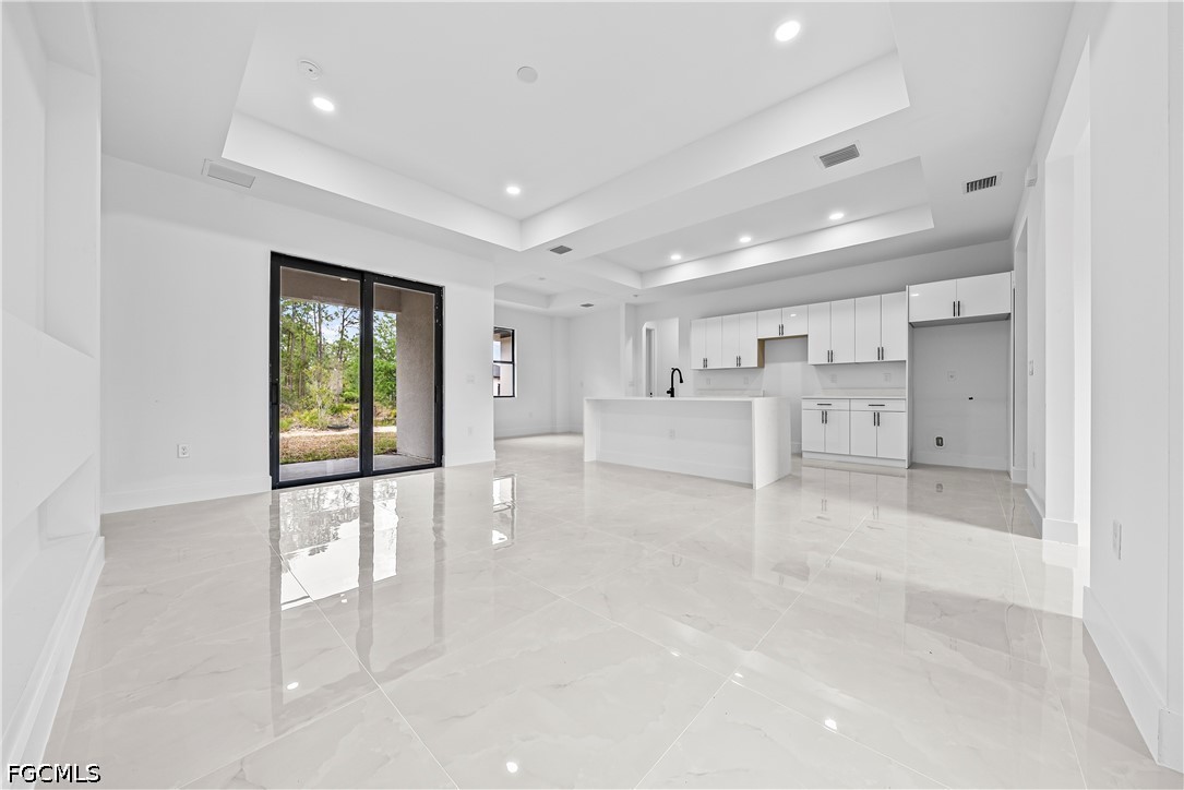 439 Redwing, Lehigh Acres, FL 33974
