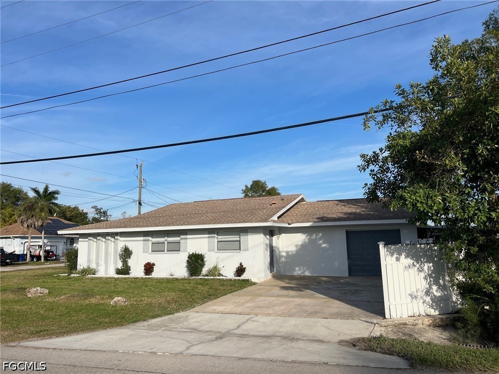 56 Cardinal, North Fort Myers, FL 33917
