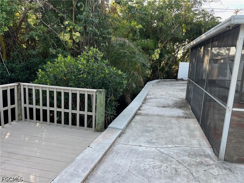 56 Cardinal, North Fort Myers, FL 33917