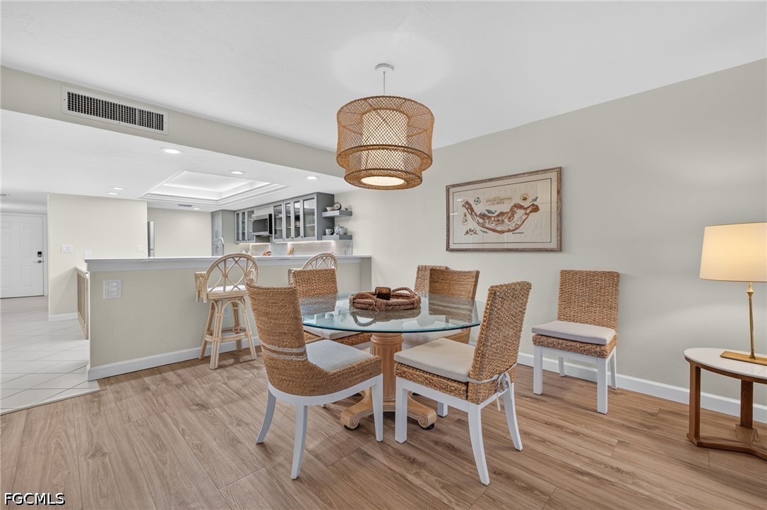 DiningArea
