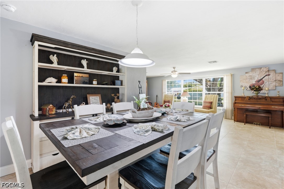 DiningArea