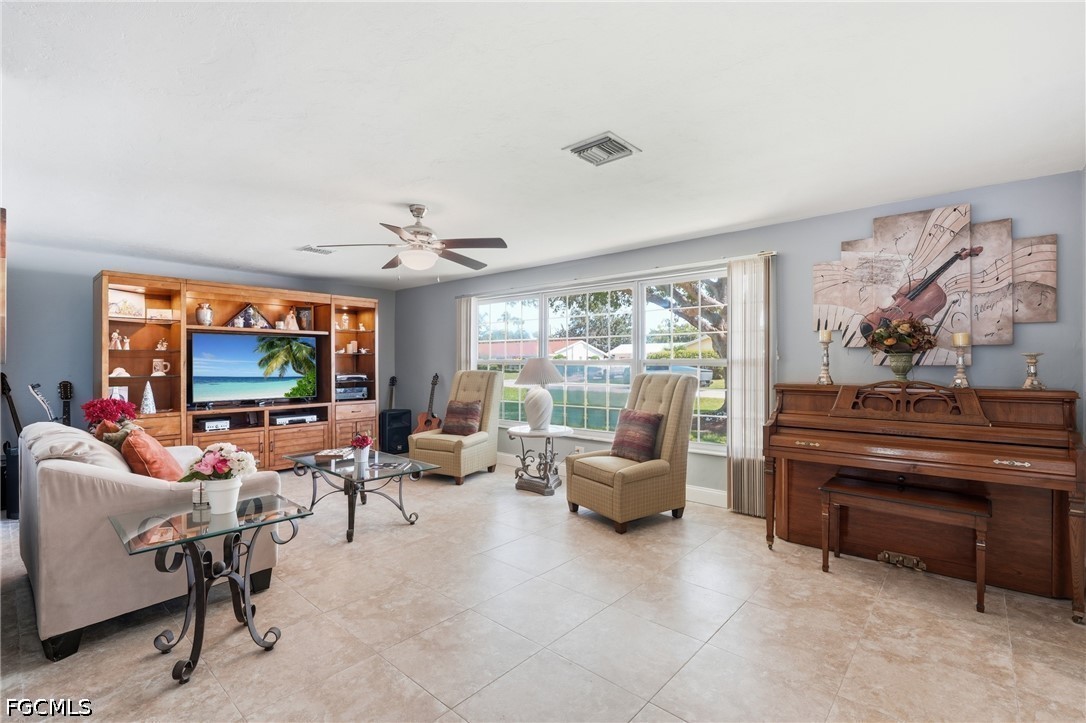 LivingRoom