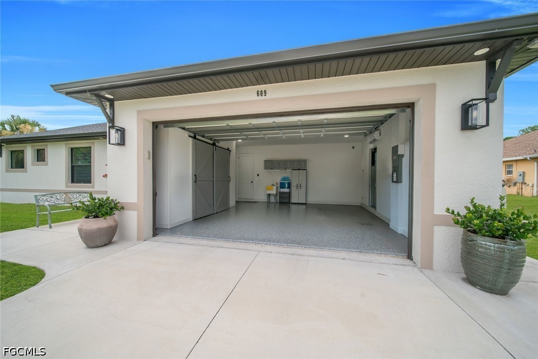 Garage