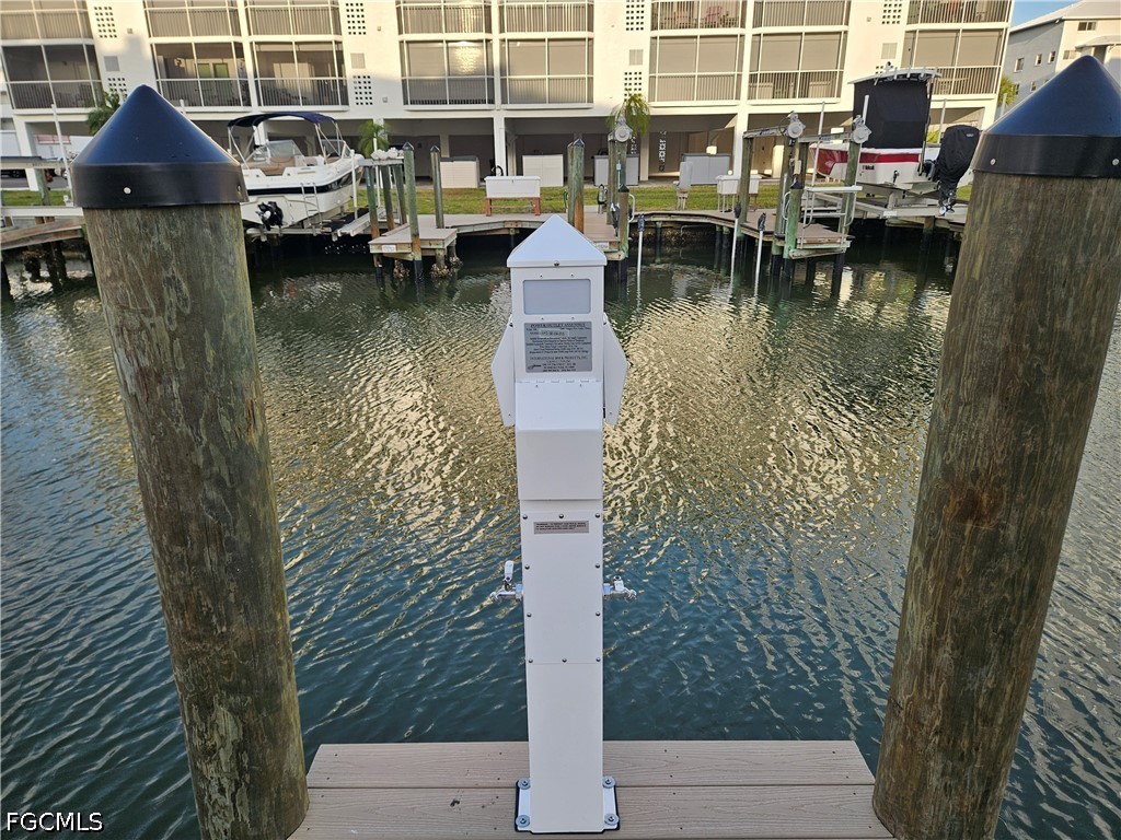 Dock
