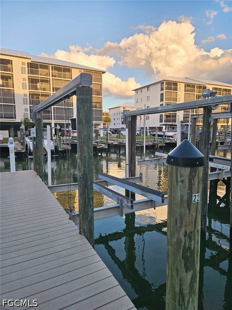 Dock