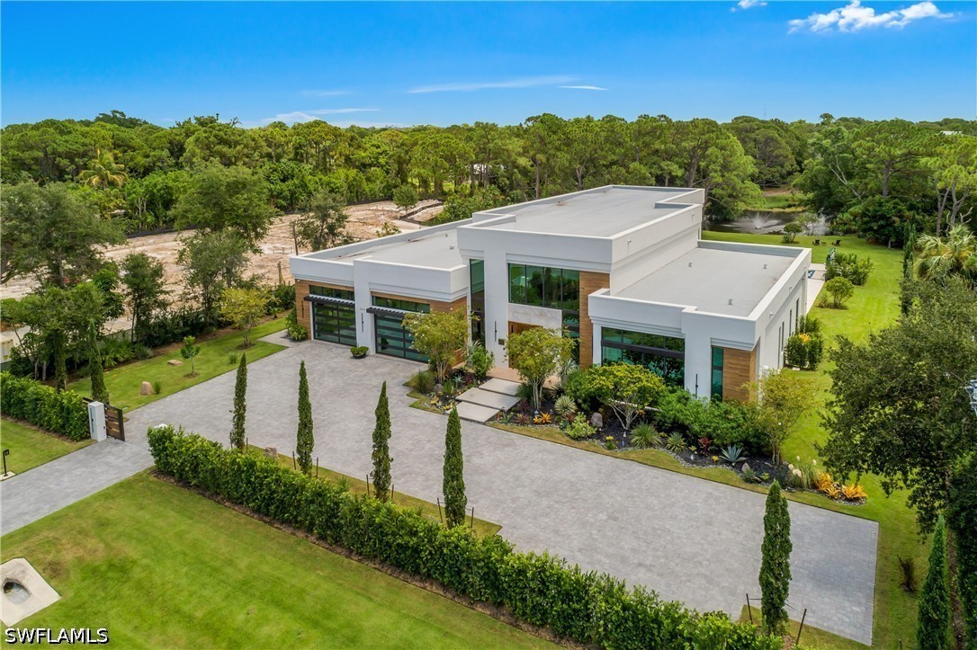 6616 Trail, Naples, FL 34108