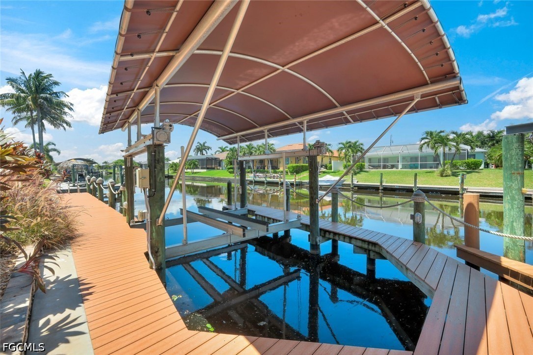 Dock