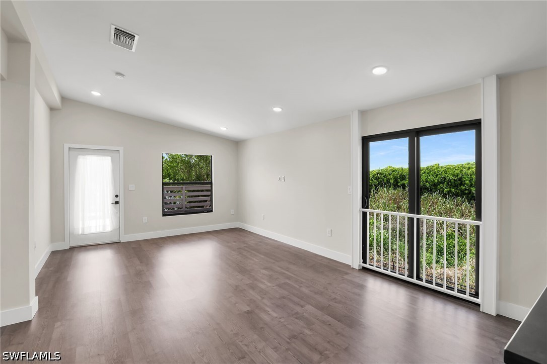 2505 Storter, Naples, FL 34112
