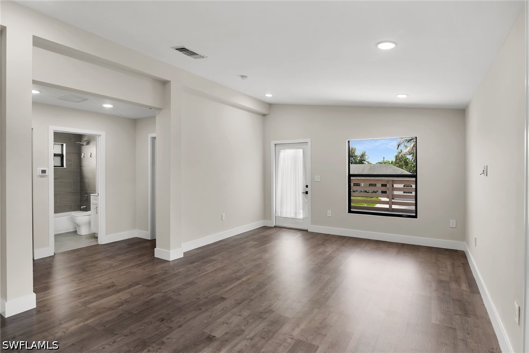 2505 Storter, Naples, FL 34112