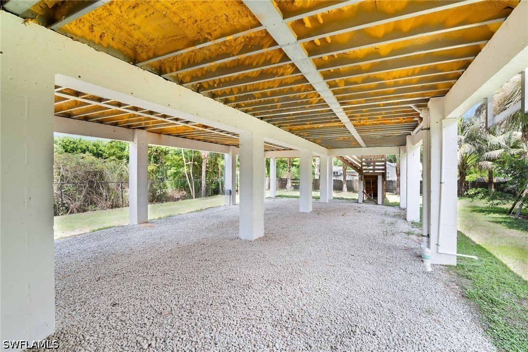2505 Storter, Naples, FL 34112
