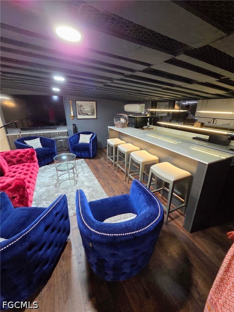 21531 N River, Alva, FL 33920