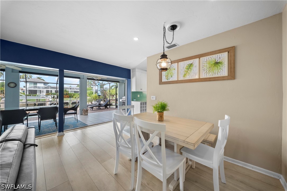 DiningArea