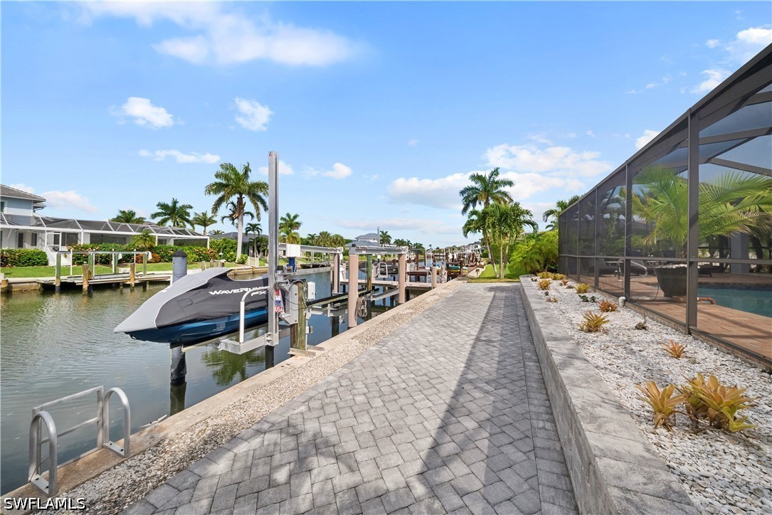 Dock