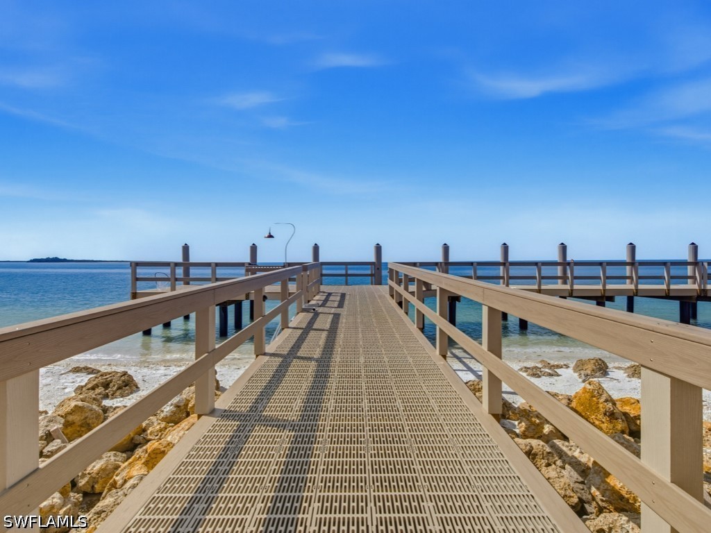Dock