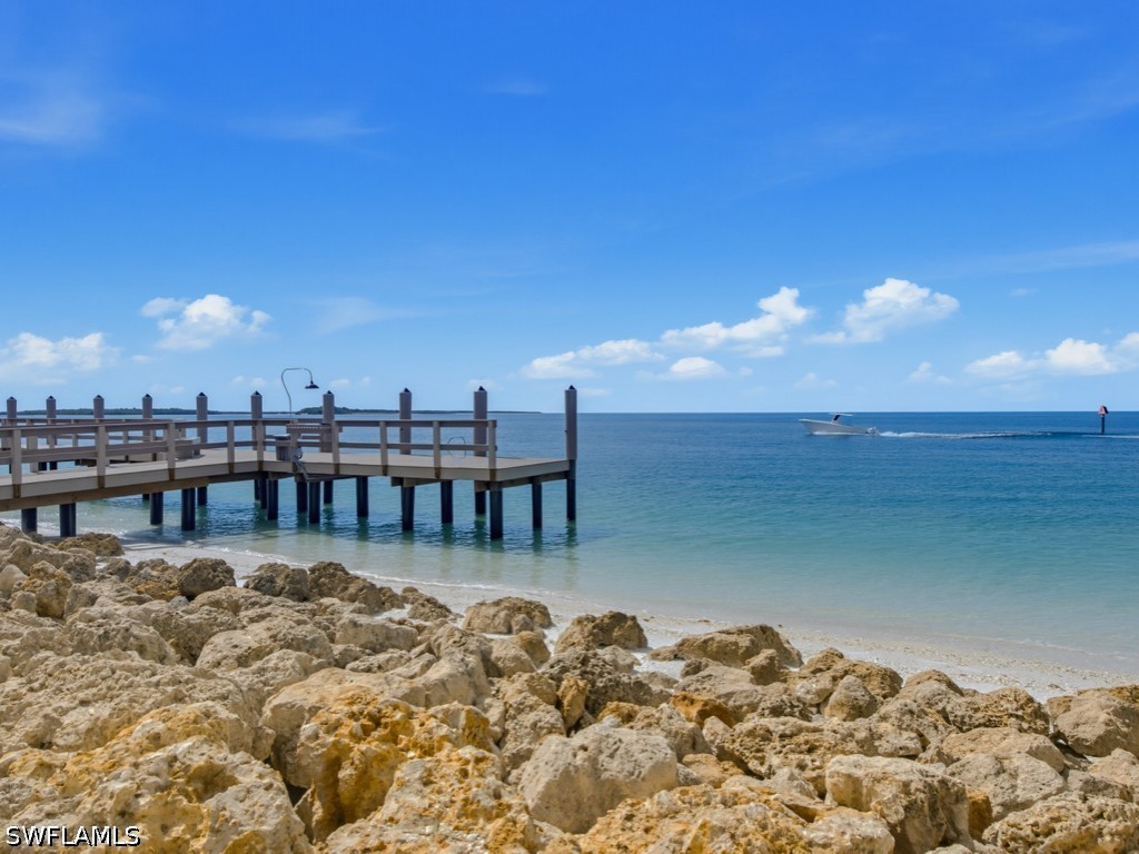 Dock