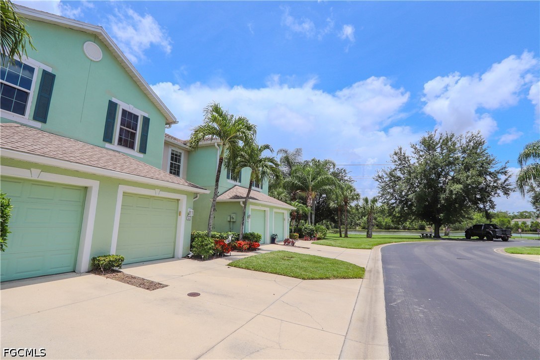 3630 Pine Oak Unit 105, Fort Myers, FL 33916