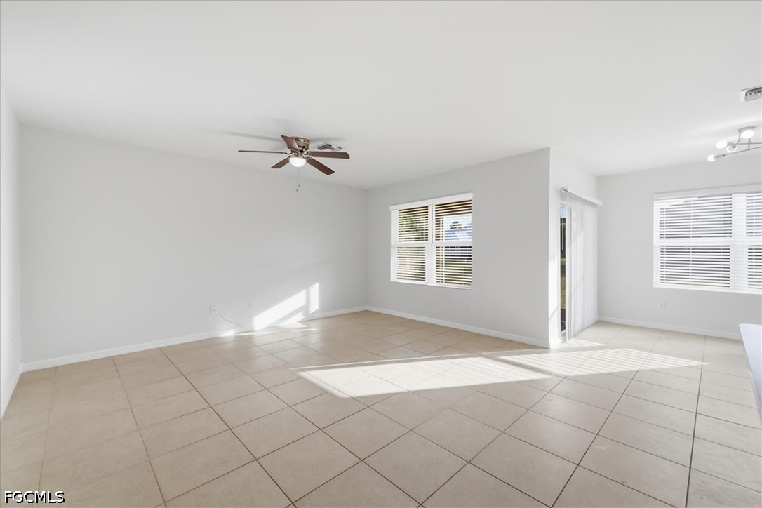 226 9th, Cape Coral, FL 33909