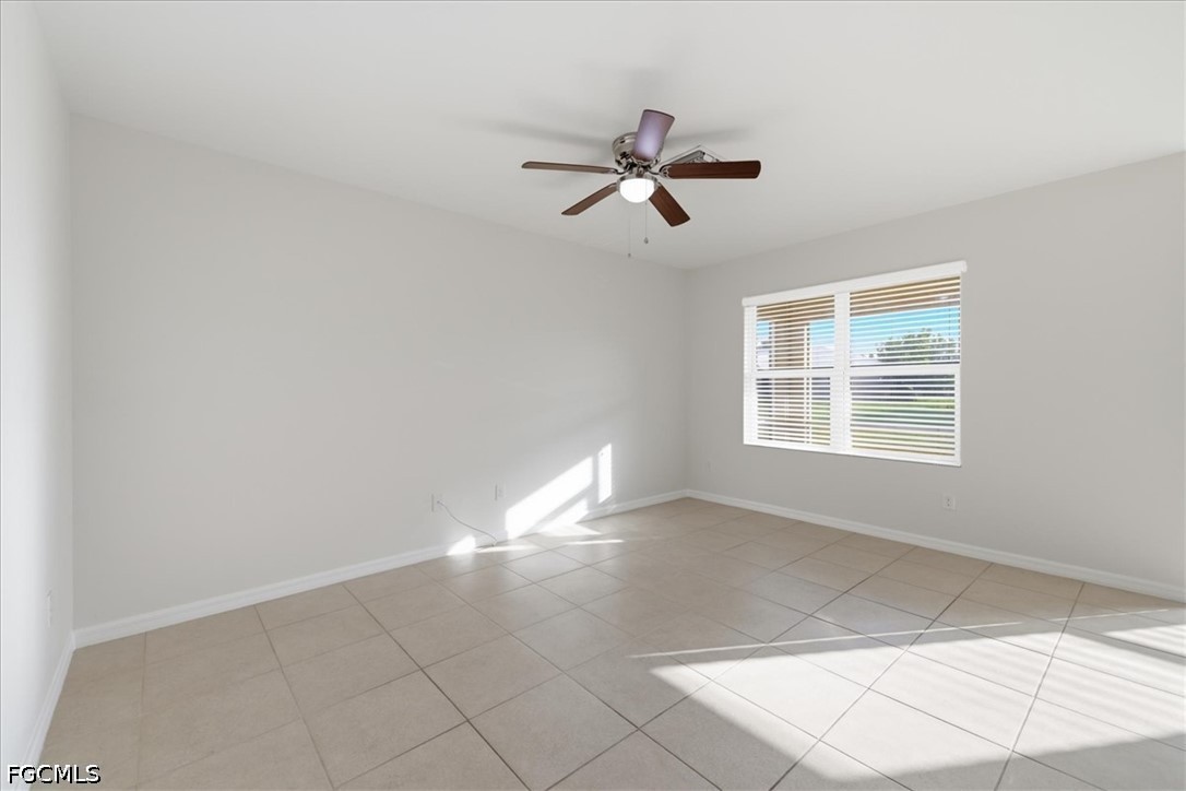 226 9th, Cape Coral, FL 33909