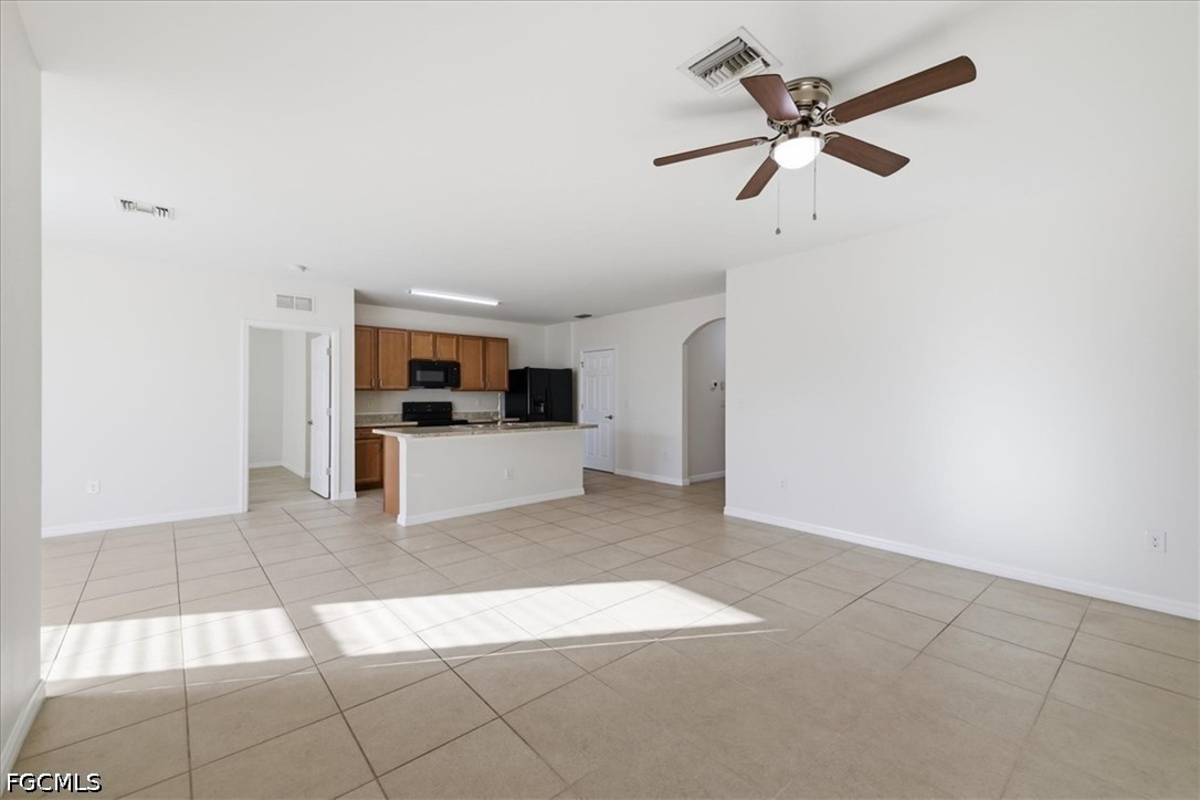 226 9th, Cape Coral, FL 33909