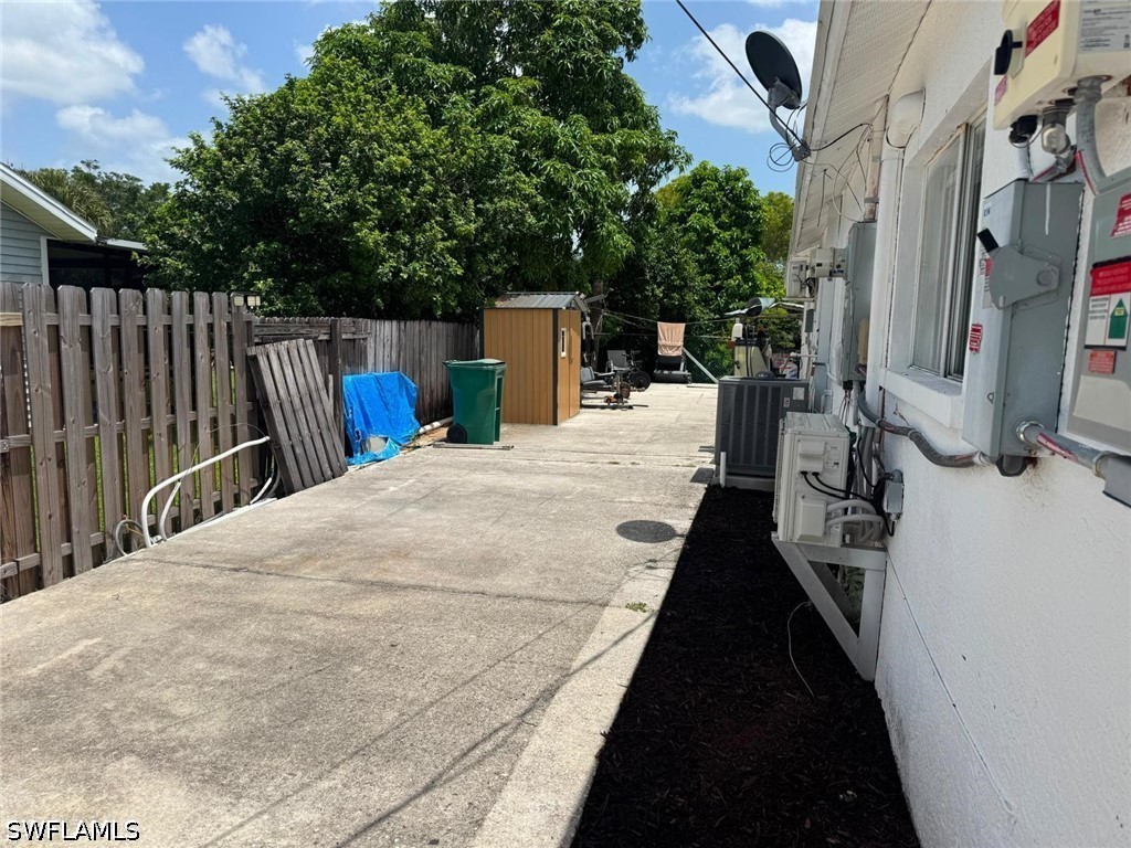 2154 50th, Naples, FL 34116