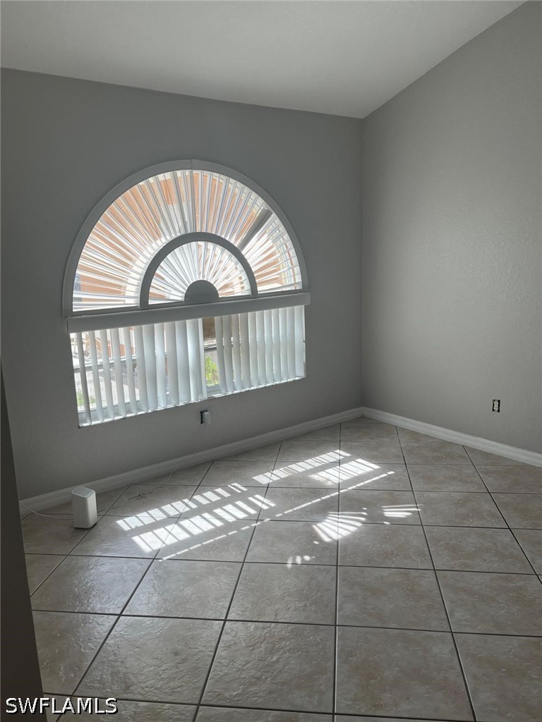 2154 50th, Naples, FL 34116
