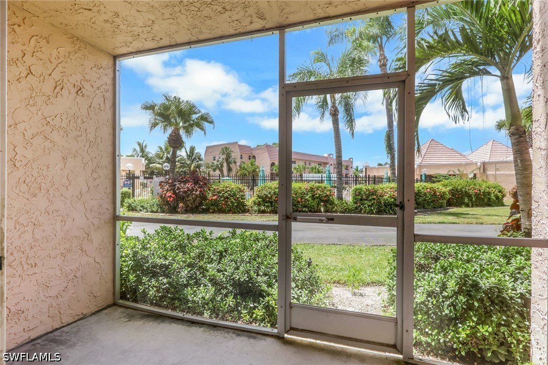200 Forest Lakes Unit 108, Naples, FL 34105