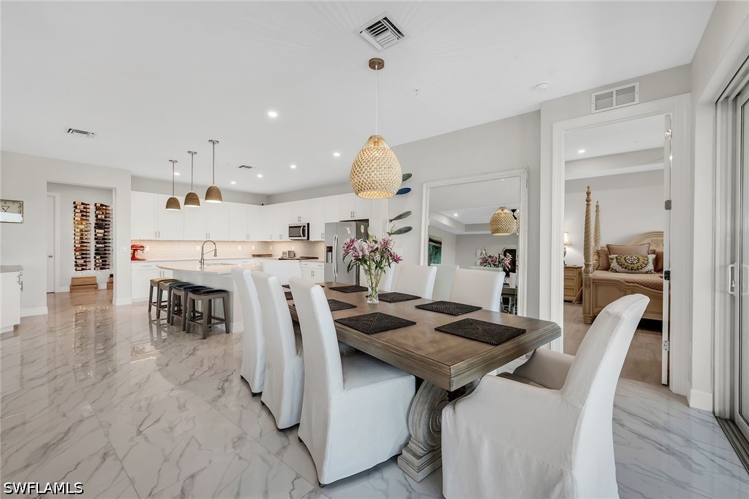 DiningArea