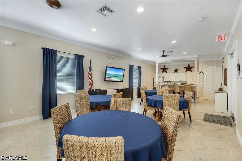 DiningArea