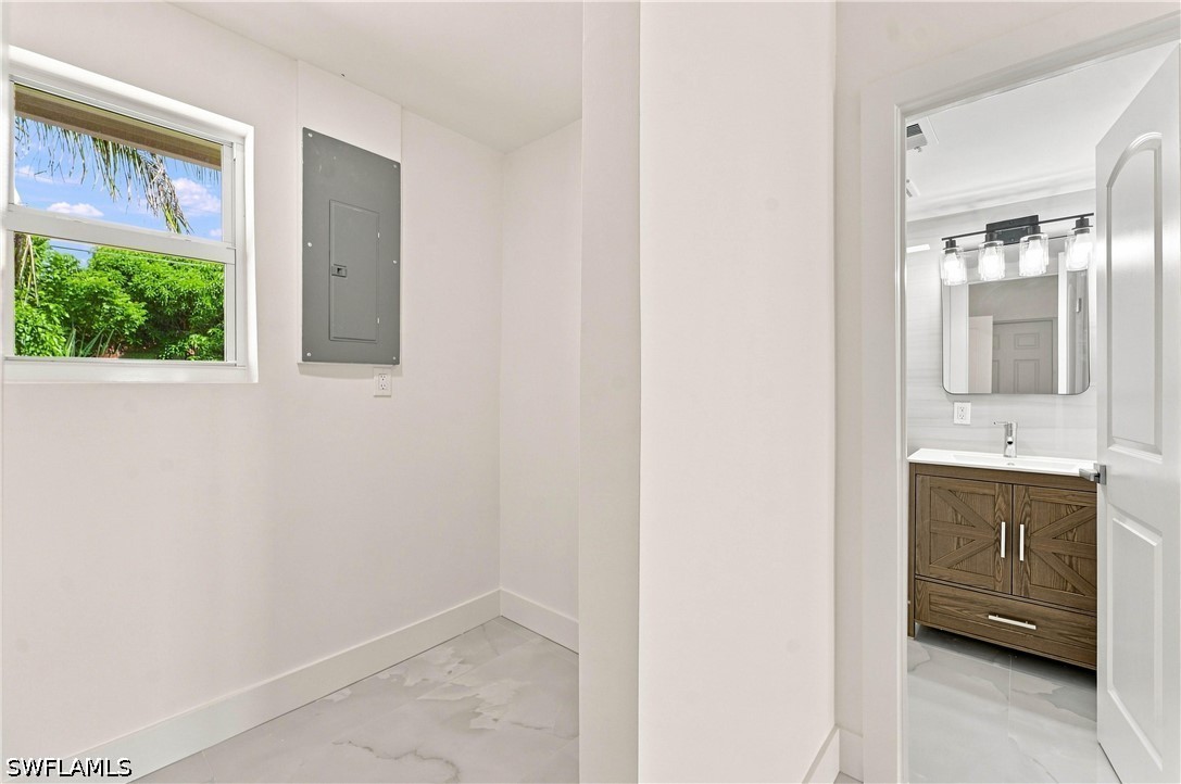 5341 Martin, Naples, FL 34113