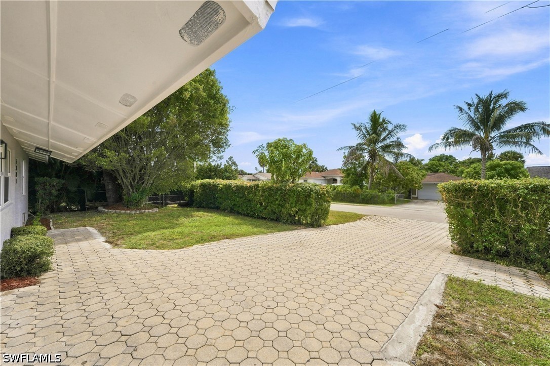 5341 Martin, Naples, FL 34113