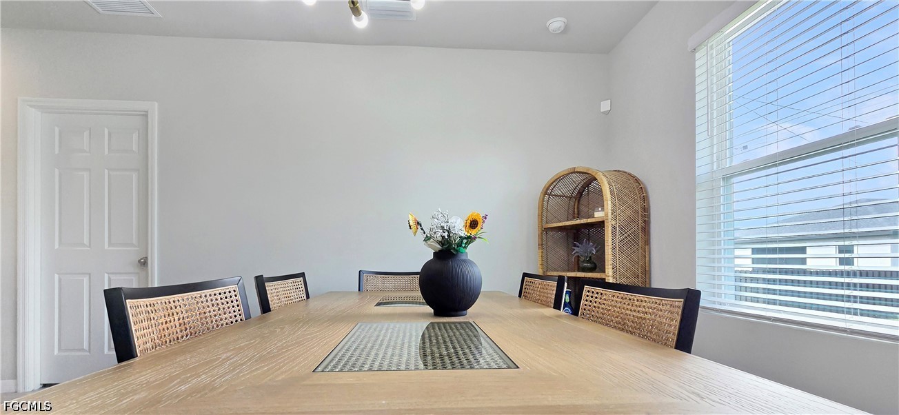 DiningArea