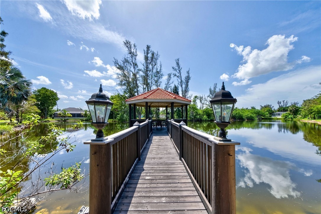 Dock