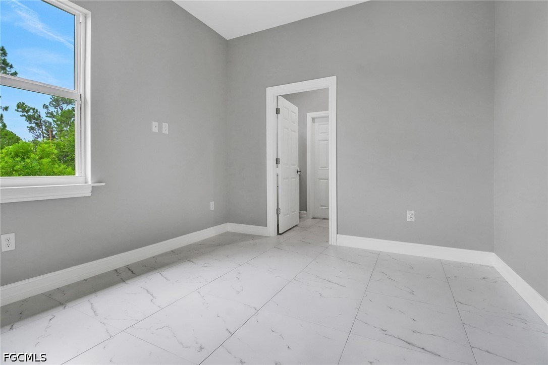 575 Summit, Lehigh Acres, FL 33974