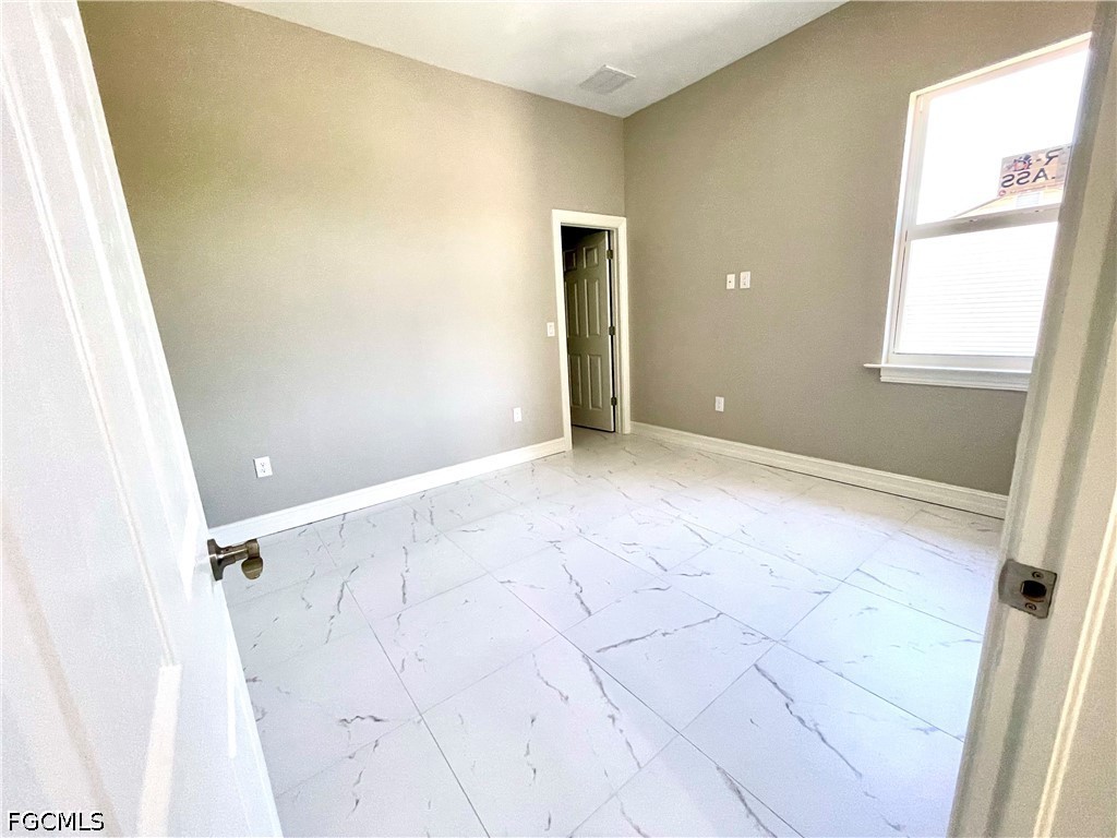 575 Summit, Lehigh Acres, FL 33974