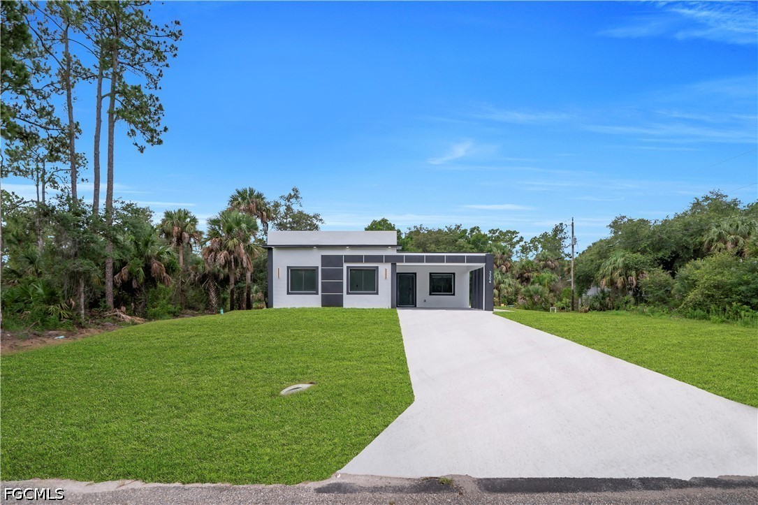 3304 15th, Lehigh Acres, FL 33972